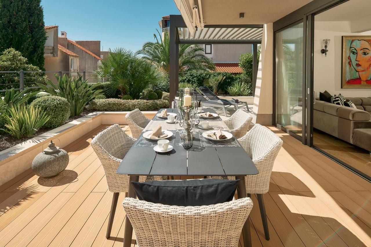 K Luxury Residence Split Exterior photo